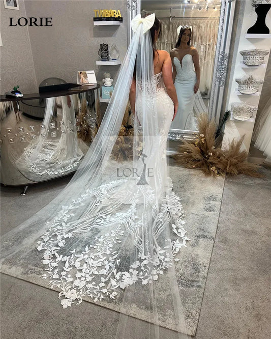 Trägerlose Meerjungfrau Brautkleider applizierte Spitzenbrautkleid elegante klassische bescheidene Braut Hochzeitskleider