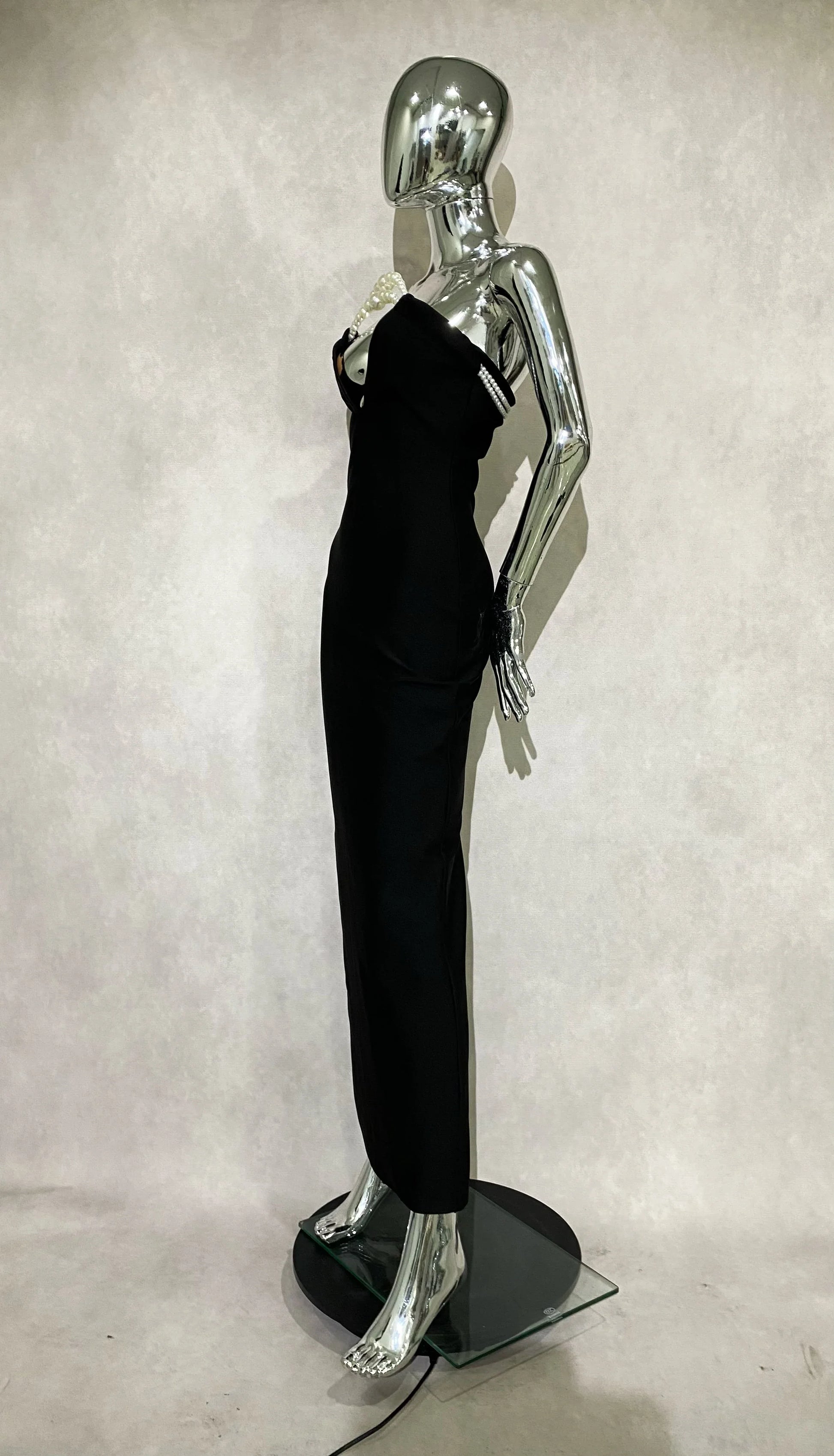 Stereoscopic Pearl Design Sexy V-Neck Package Hips Black Bandage Long Dress Elegant Woman Party Dress Celebrity Benquet Vestido