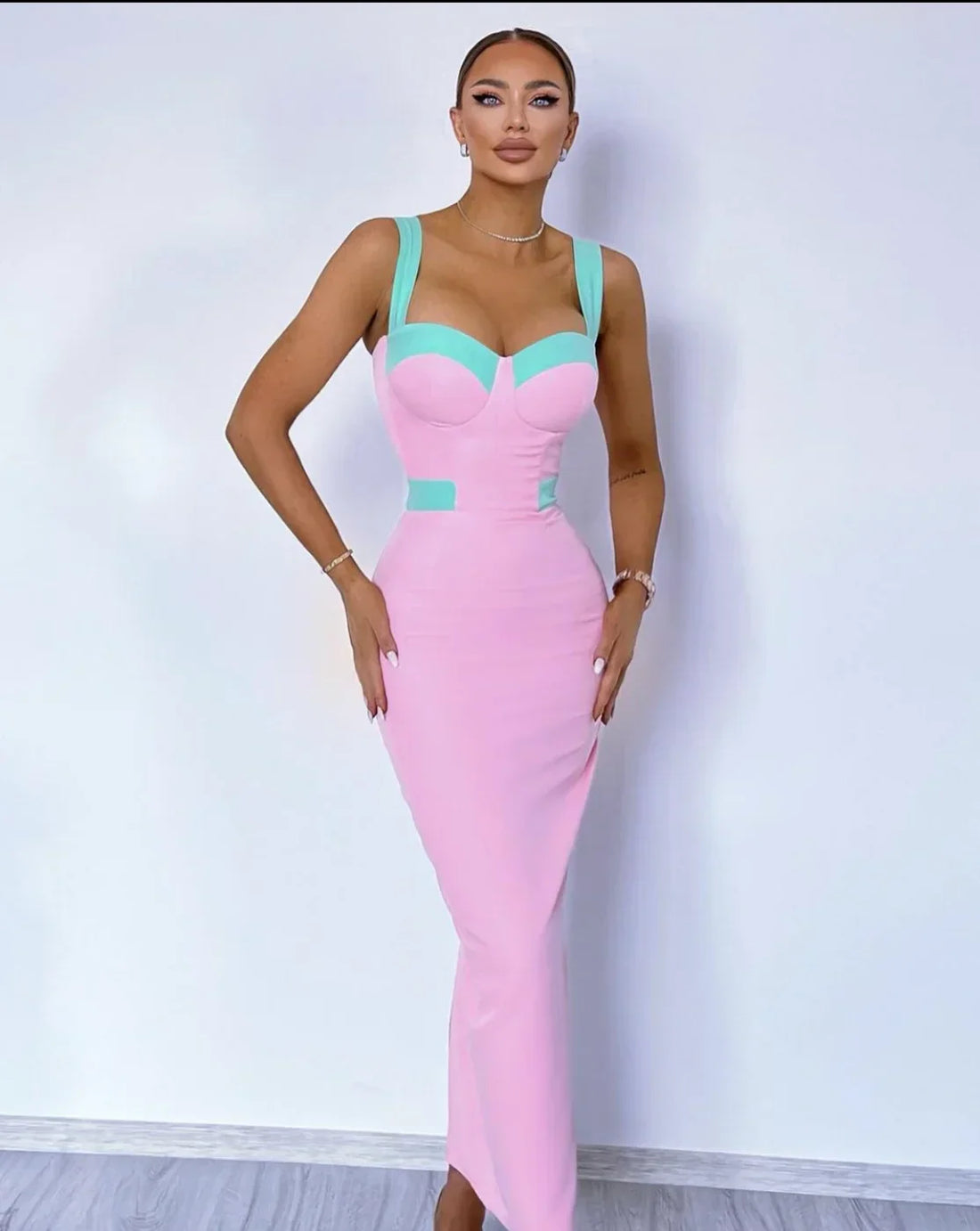 Pink Color Sleeveless Spaghetti Strap Long Bandage Dress Graceful Woman Evening Party Dress Dinner Party Vestido