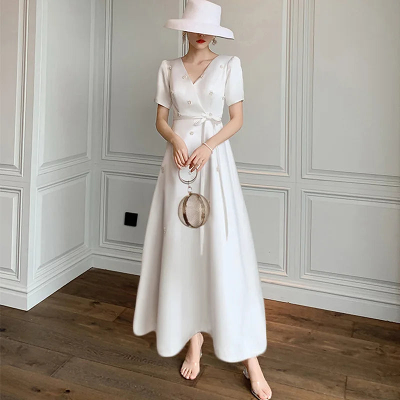 Vestido de novia de satén blanco para novia, elegante vestido Formal de noche largo para fiesta de verano, vestido Sexy de cumpleaños con cuello en V para mujer