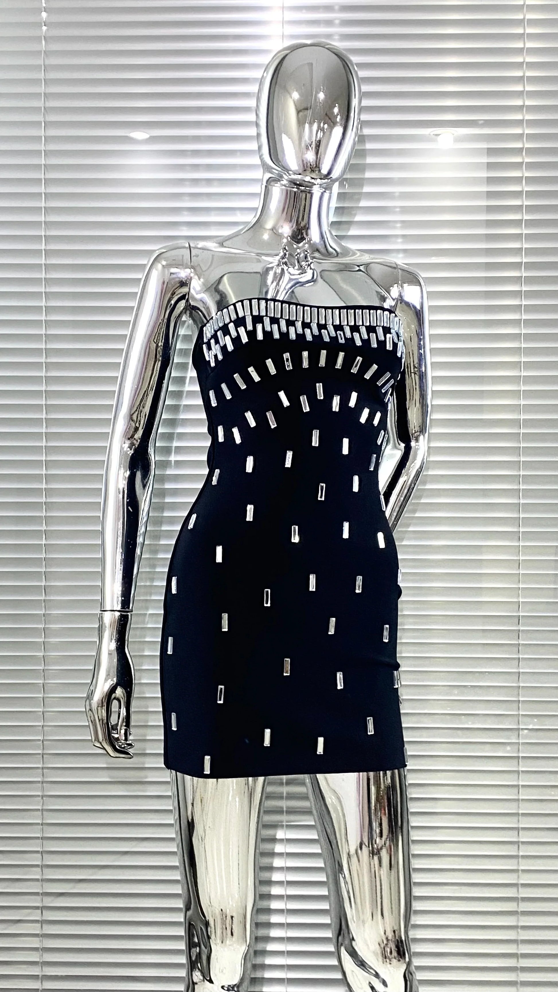 Luxury Woman Bandag Dress Sparkling Diamonds Strapless Black Mini Dress Celebrity Birthday Party Vestido Music Festival Outfit