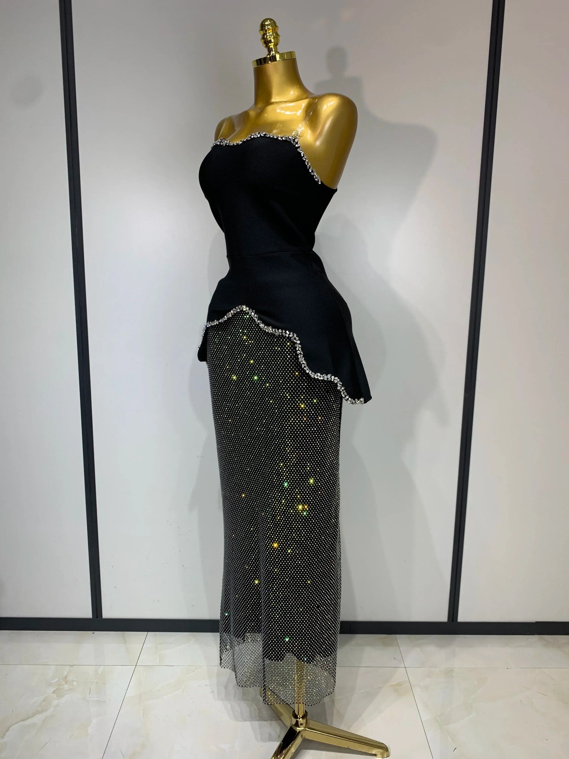 Black Design Sleeveless Rhinestone Top + Hot diamond Skirt Suit Evening Party Dress Nightclub Luxury Birthday Gown