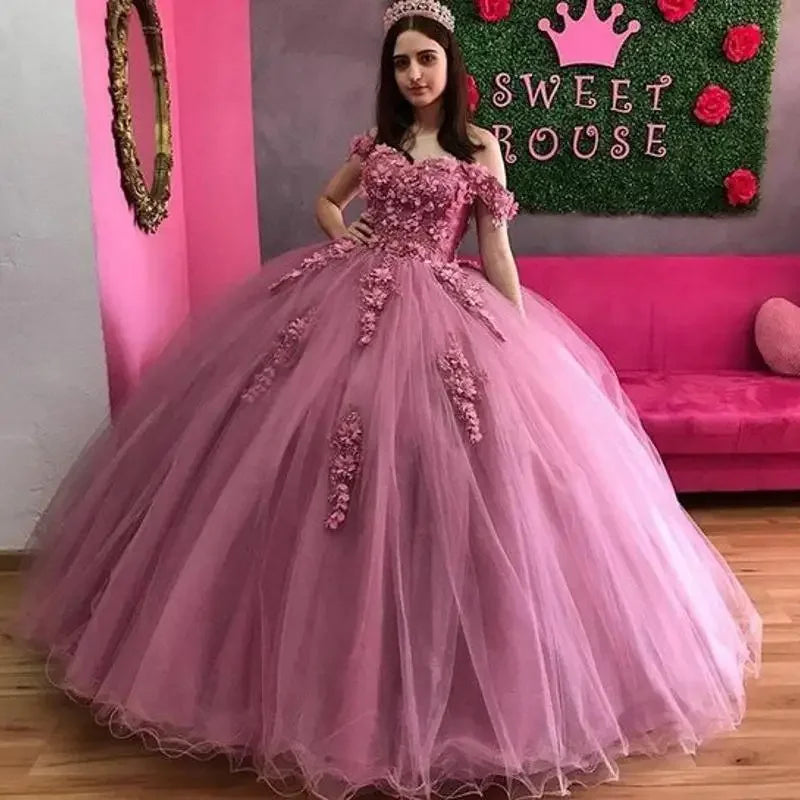 Charming Pink Evening Dresses 3D Applique Puffy Skirt Lace-Up Back Sweet Party Dress Long Prom Gowns Picture color