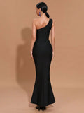 Sexy Women Light Luxury Nail Bead Bandage Dress One Shoulder Slant Neck Sleeveless Bodycon Tail Dress Evening Party Vestido