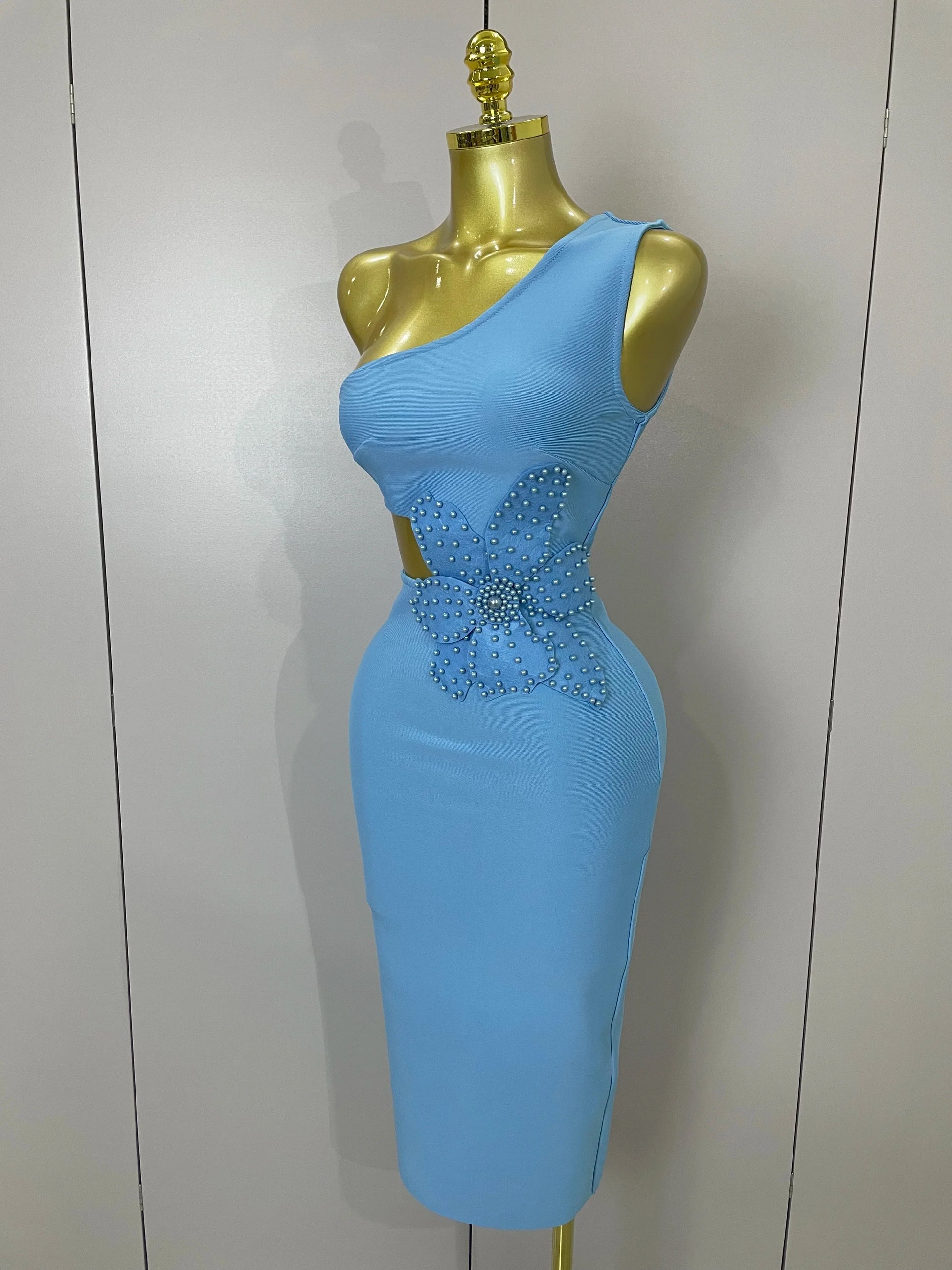 Luxury Sexy One Shoulder Pearl Sky Blue Bodycon Bandage Dress Women Celebrity Elegant Evening Club Birthday Party Outfit