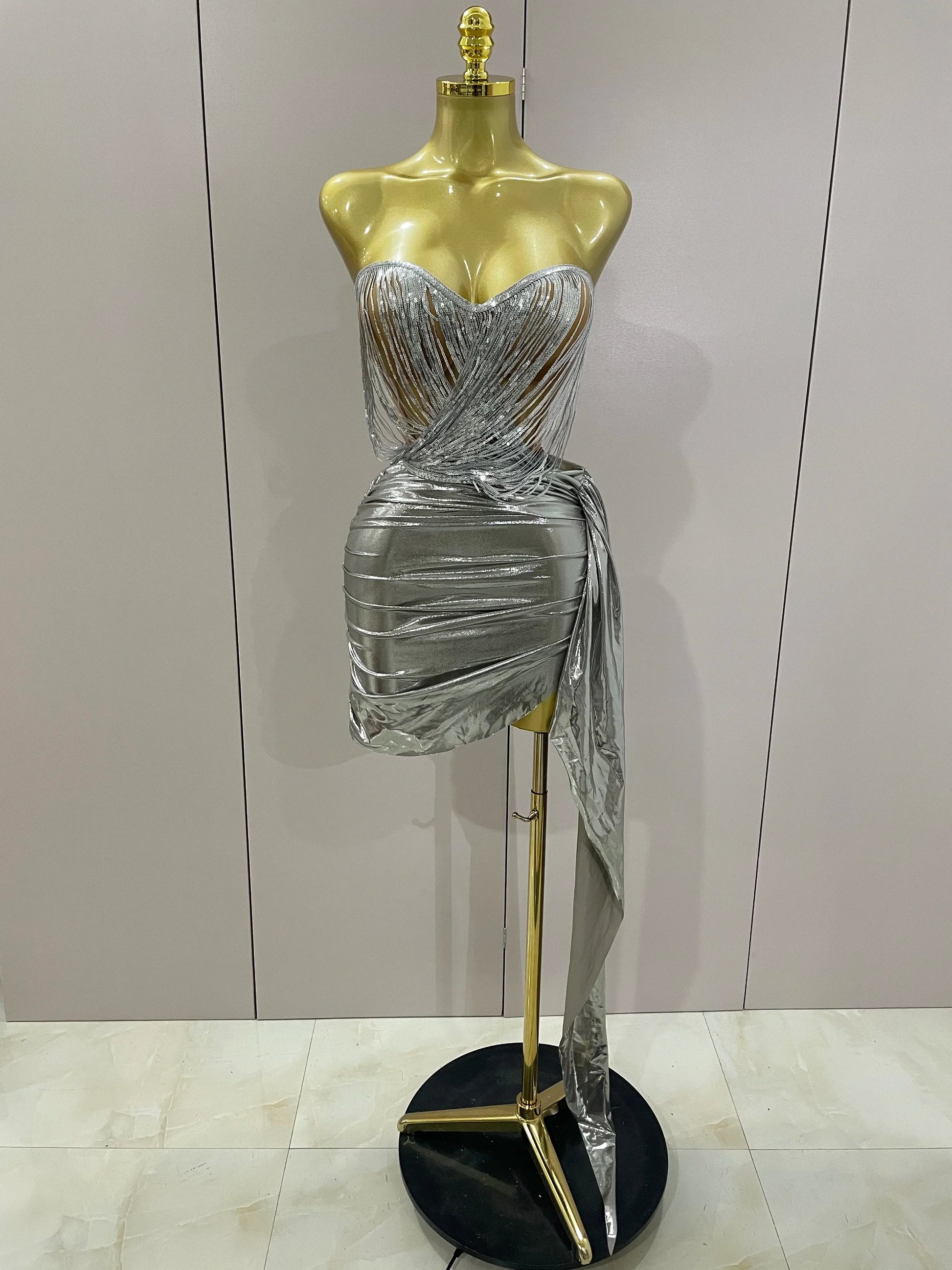 Sexy Strapless Sequin Top Short Skirt 2 pcs Set Women Party Celebrate Nightclub Singer Performance Stage Outfit Silver
