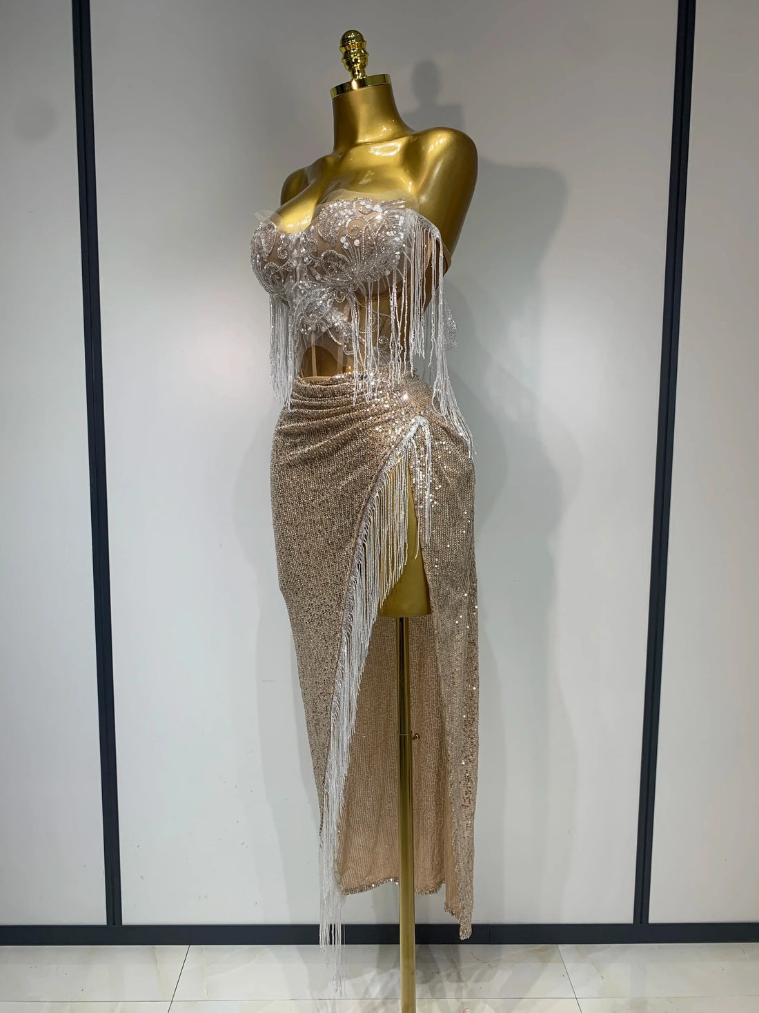 Women Sexy Singer Performan Costume Nightclub Girl Sparkly Sequin Tassel Two Piece Set Evening Party Luxury Birthday Outfit Beige