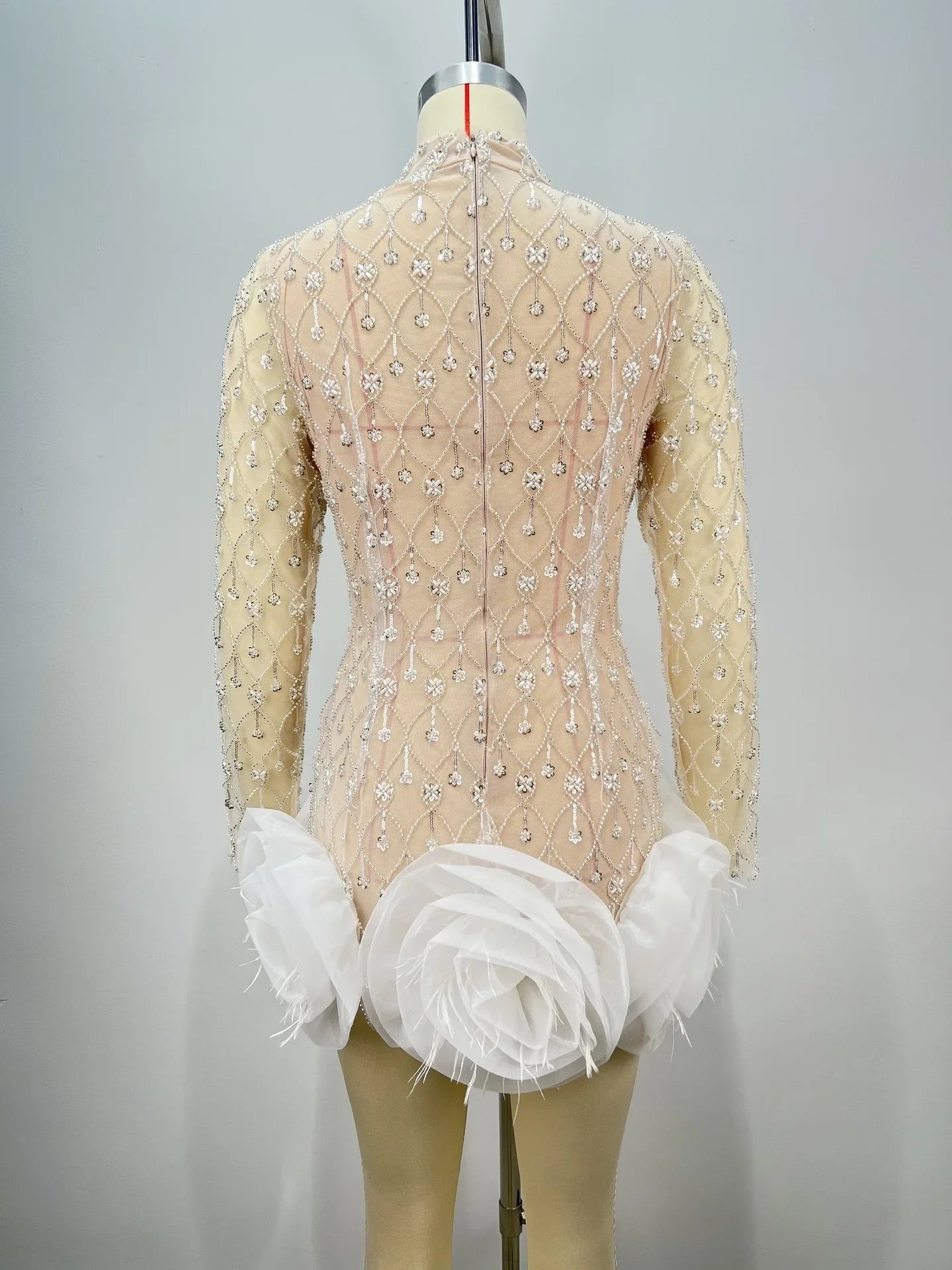 Luxury Exquisite Beading White Flowers Sexy See Through Mini Evening Dress Woman Birthday Party Dress Performances Costume