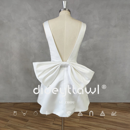 Gaun Perkahwinan Satin V-Neck Mini Tanpa Lengan Sederhana Untuk Wanita A-Line Big Bow Backless Pendek Di atas Gaun Pengantin Lutut