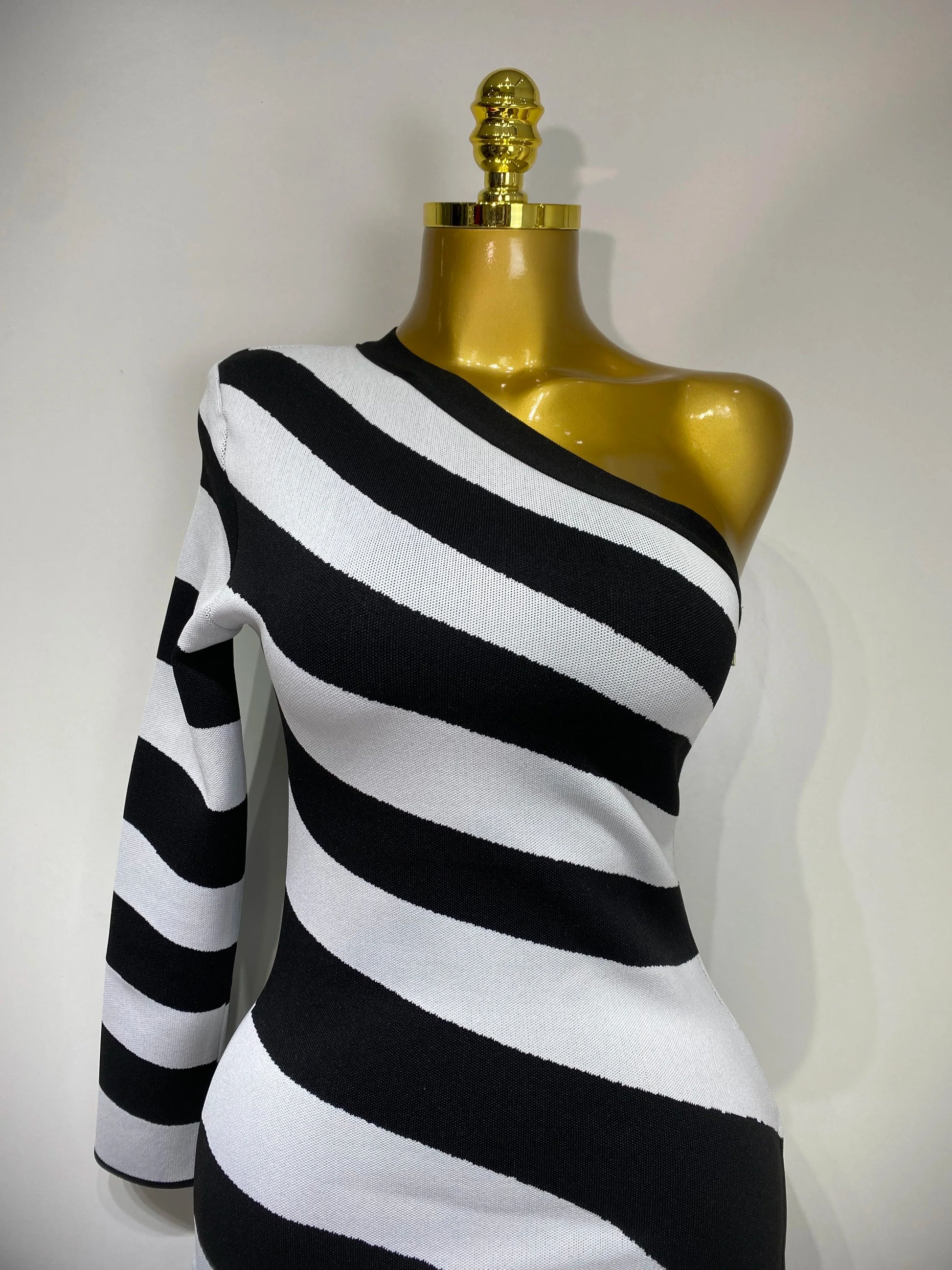 Luxury Birthday Dresses Women Sexy One Shoulder Striped High Split Jacquard Maxi Bandage Long Dress Elegant Evening Party Gown
