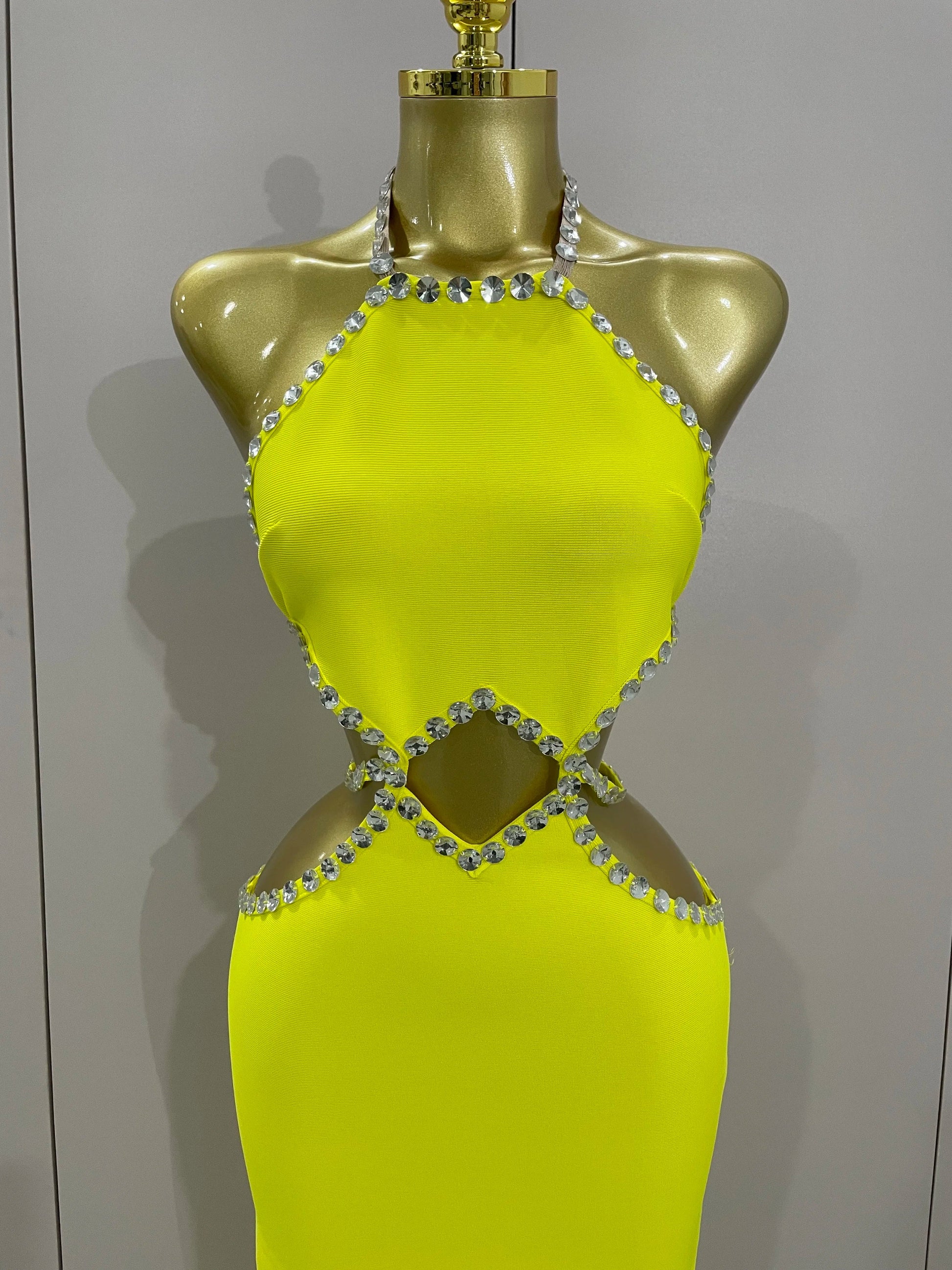 Luxury Sexy Backless Halter Beading Maxi Long Lemon Yellow Bandage Dress Women Elegant Evening Club Birthday Party Dress