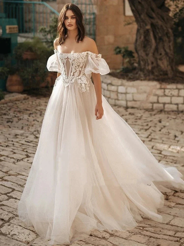 וינטג 'שמלות כלה פשוטות צוואר סירה א-קו שמלות כלה תחרה אפליקציות טול גלימות מהכתף vestidos de novia