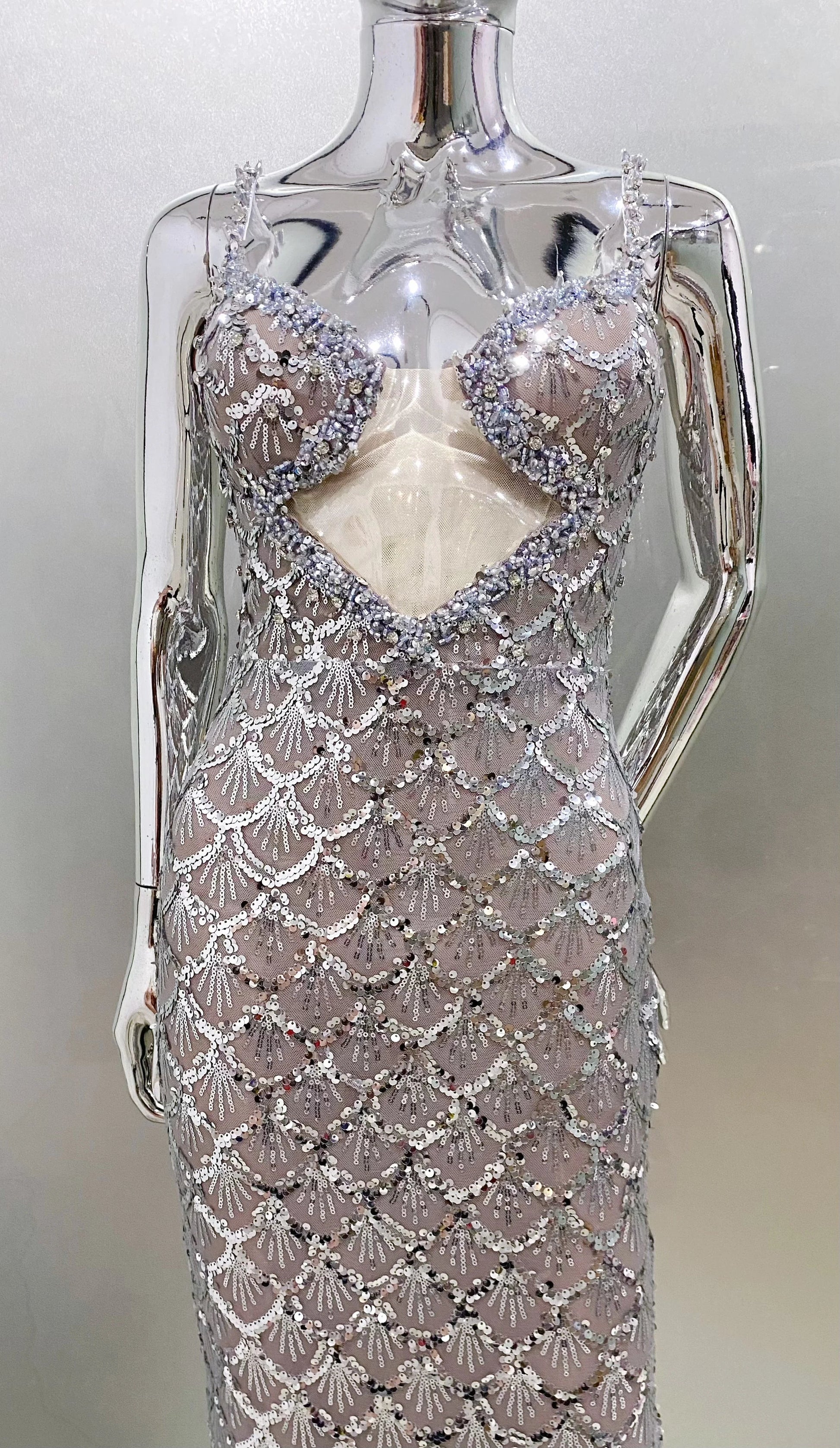 Sparkling Sliver Sequins Sexy V-Neck Spaghetti Strapless Floor Length Dress Graceful Evening Dress Celebrity Party Outfit