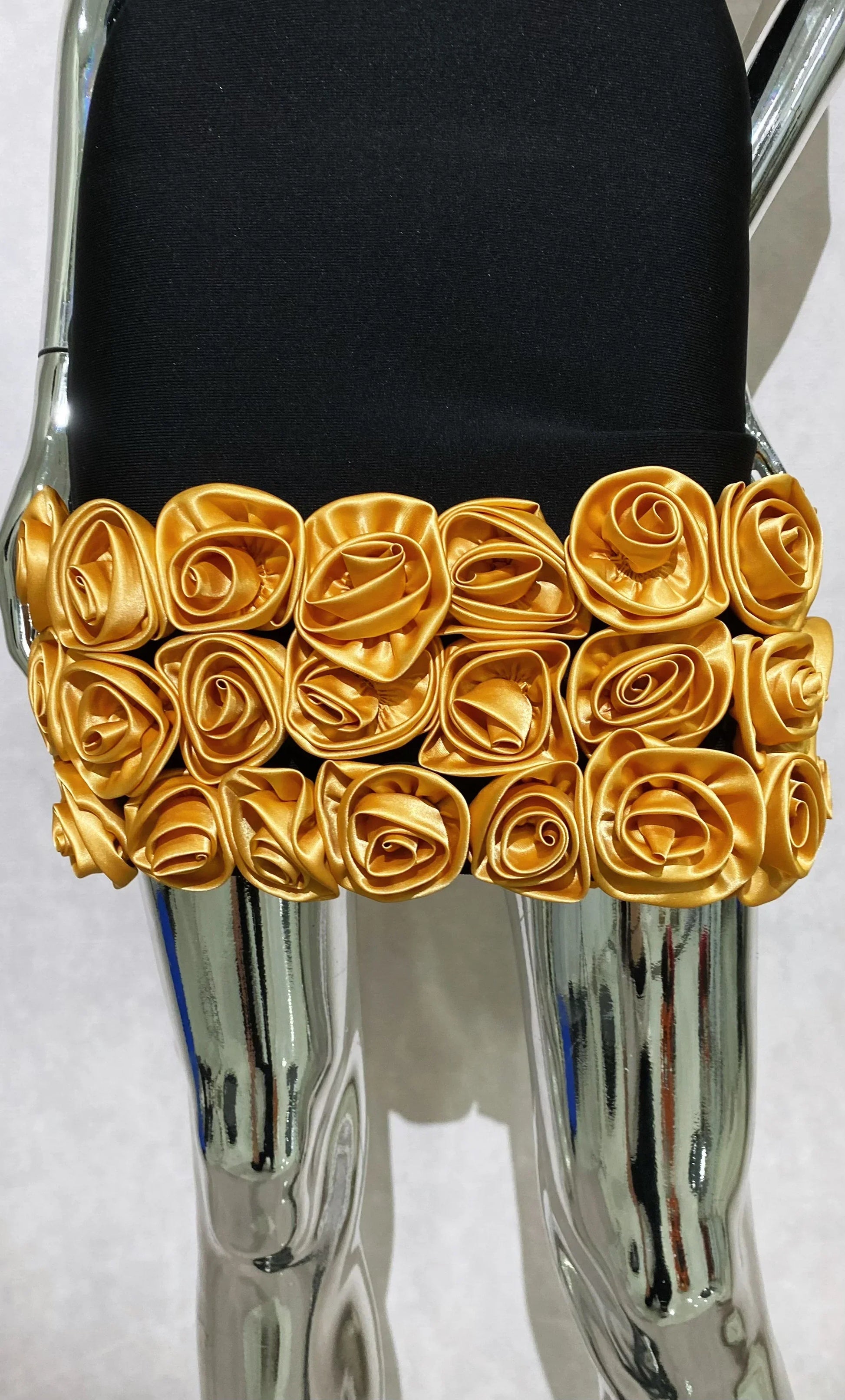 Golden Flowers Strapless Black Bandage Mini Dress Graceful Woman Evening Party Dress Celebrity Birthday Outfit