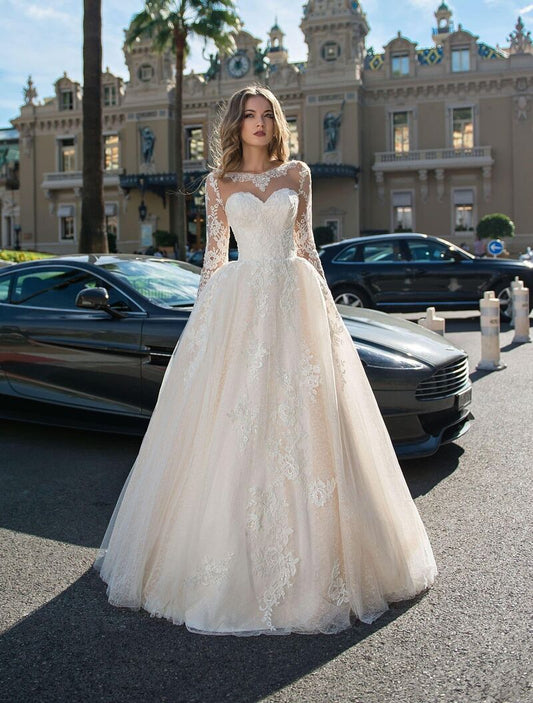 Scoop Lace Long Sleeves Wedding Dresses Bride Gowns Custom Made With Buttons Back Princess Women Fashion Wedding Wear Spring