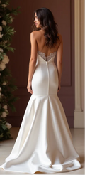 Mermaid Wedding Dress for a Glamorous and Sophisticated Bridal Look backless New Satin Sleeveless Strapless