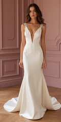 Mermaid Bridal Dress with a Dramatic Train for a Grand Wedding Entrance backless mesh New Satin silk