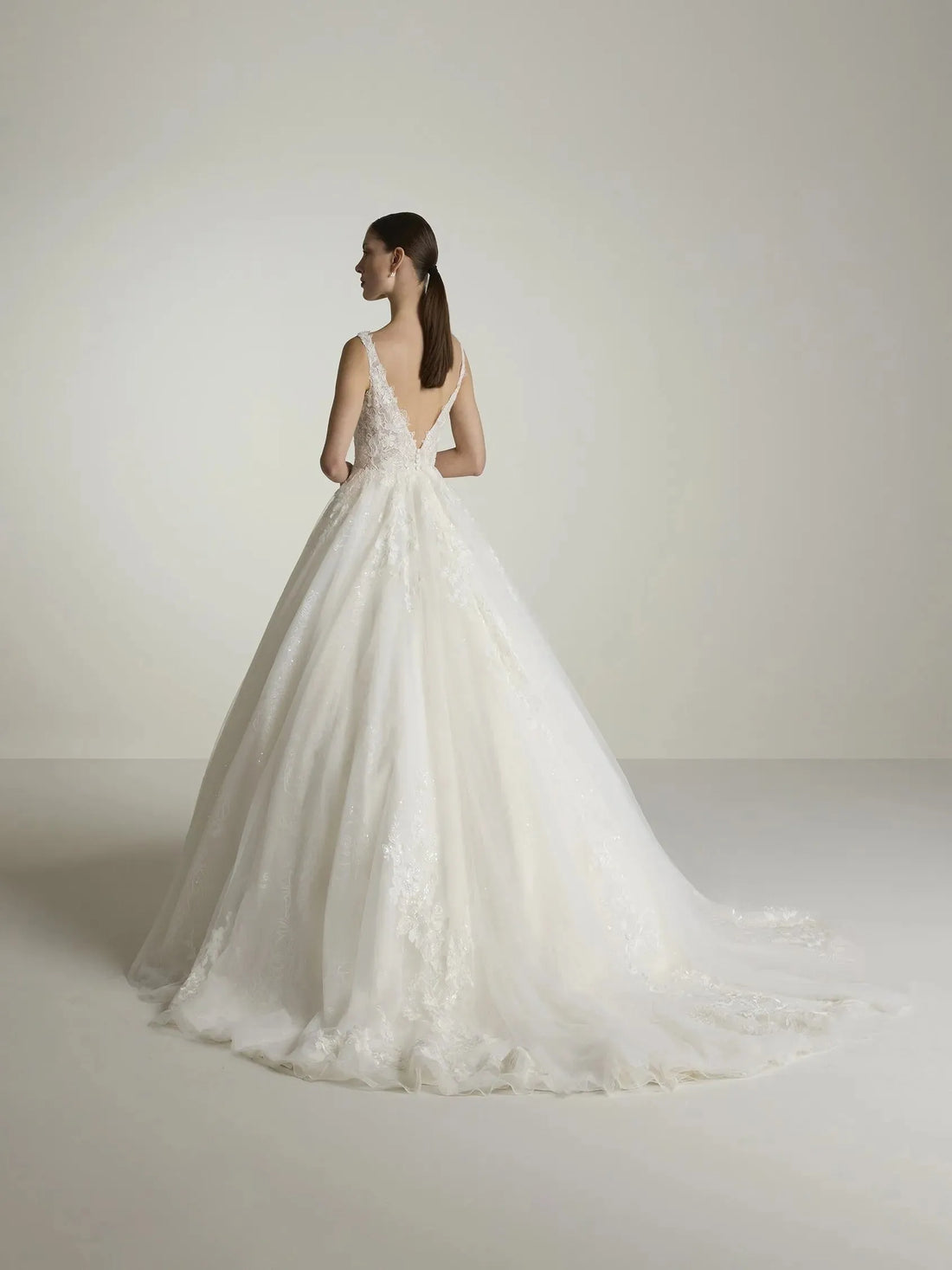 V Neck with Straps in Tulle and Lace Wedding Dress Sleeves Bridal Gowns Mermaid Modern Princess White Satin Vestido De Novia Bow Satin Court Train Mermaid Satin