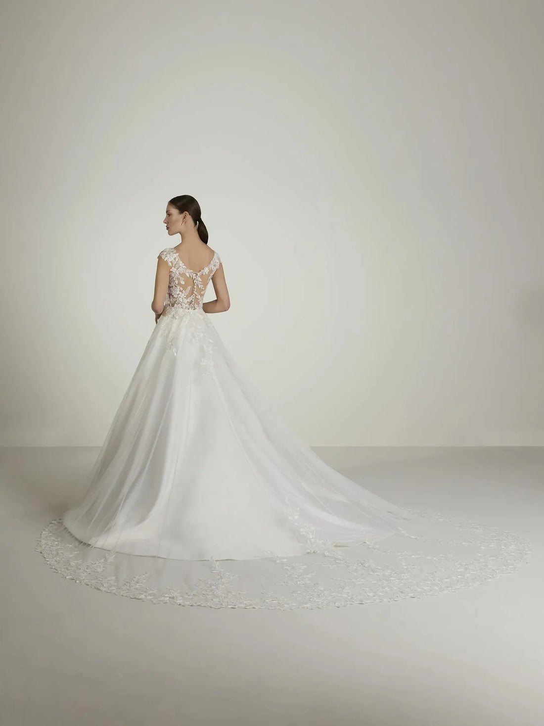 Ballgown Wedding Dress White Satin Vestido De Novia Bow Satin Court Train Mermaid Sleeves Bridal Gowns Mermaid Modern Princess Satin