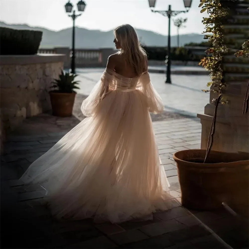 Sweetheart Princess Wedding Dresses Long Puff Sleeves Pleated Tulle Beach Bridal Gowns A-Line Fluffy Bride Dresses