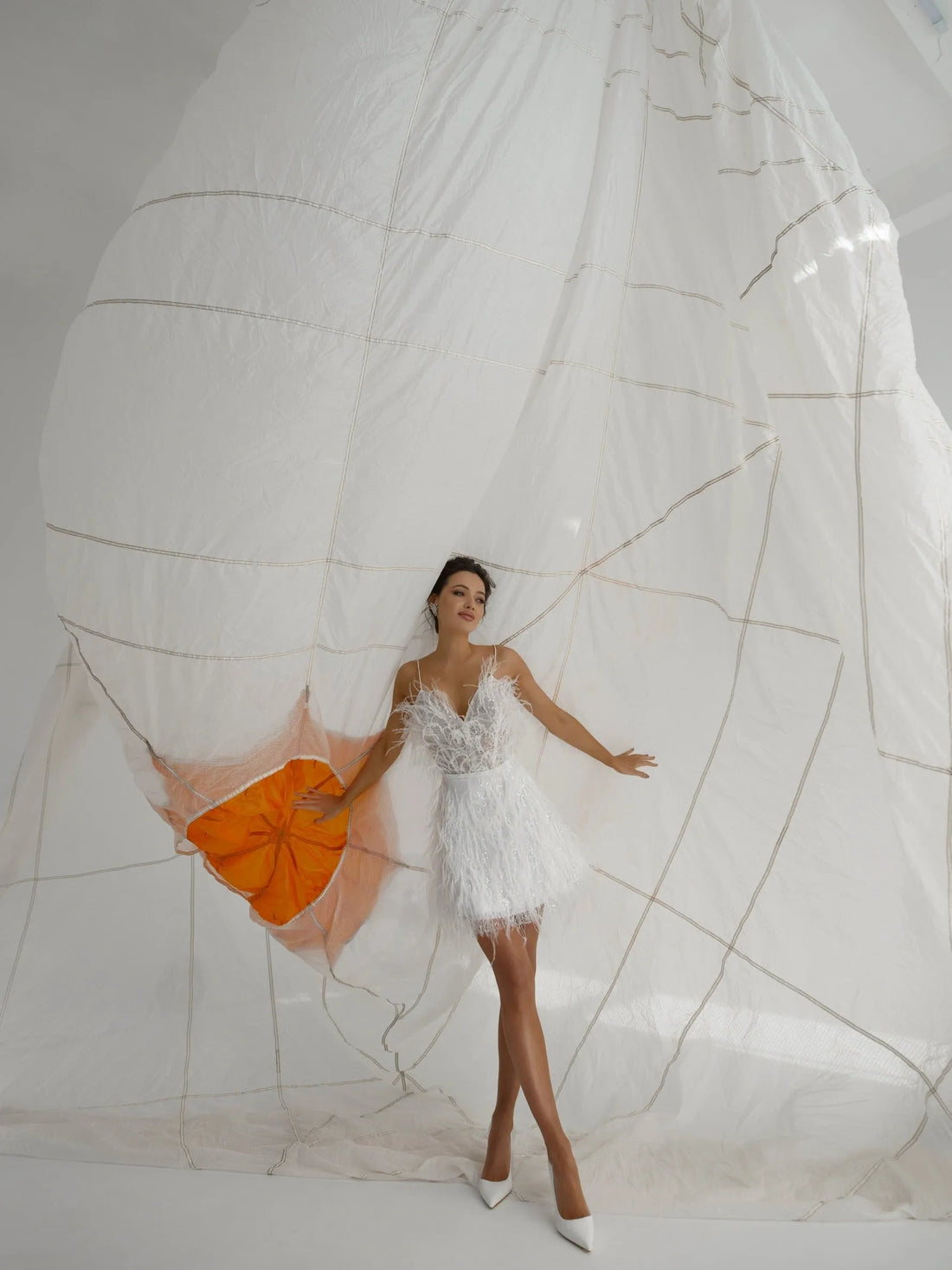 Short Wedding Dress with Zipper Back Vestido De Novia Bow Satin Court Train Mermaid Sleeves Modern Princess White Satin Bridal Gowns Mermaid Satin