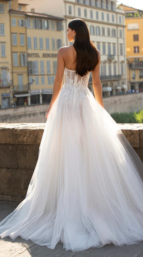 Boho Wedding Dresses A Line Tulle Lace Applique Sweetheart Summer Beach Bridal Gowns Bohemian Sleeveless Open Back