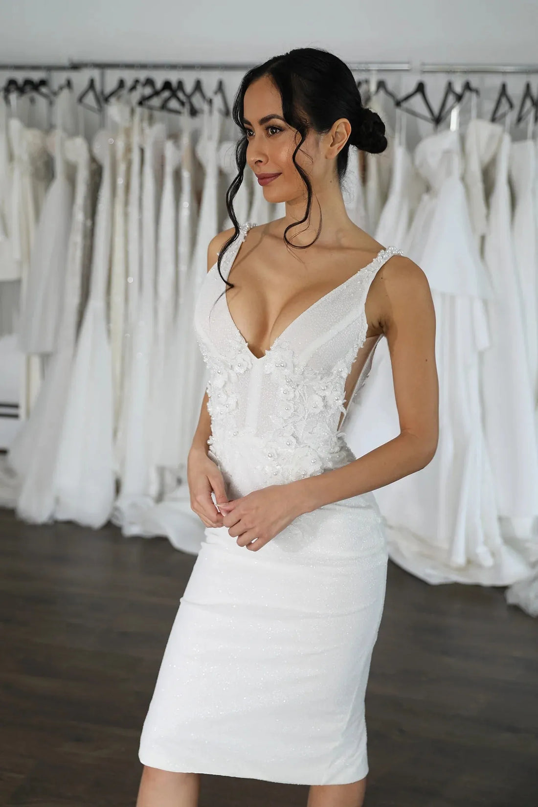 Glittery Tulle with Low U-Back Wedding Dress Bow Court Train Dress Bridal Gown Satin Skirt Vestido De Novia Satin