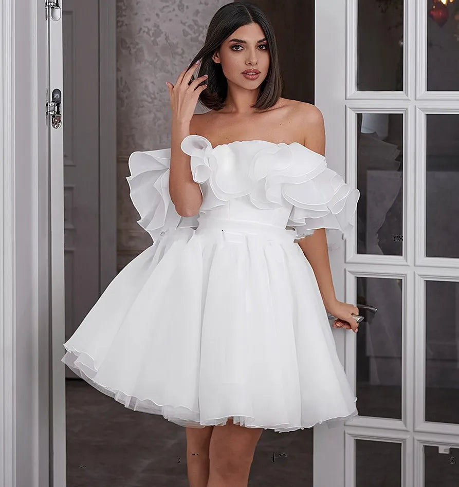 Vestidos blancos con hombros descubiertos para graduación, Mini gasa, فساتين السهرة, elegantes con borde rizado, hasta la rodilla, vestidos de verano moda