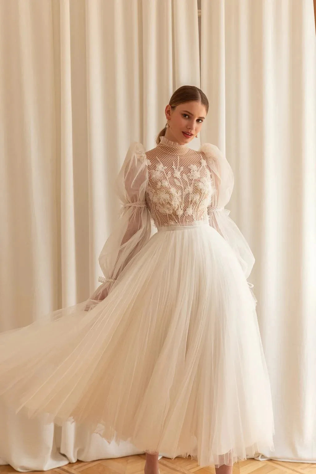 Elegant High Neck Midi Wedding Dresses Long Marie Sleeves Appliqued Bows Tea-Length Bridal Gowns A-Line Bride Dresses WHITE