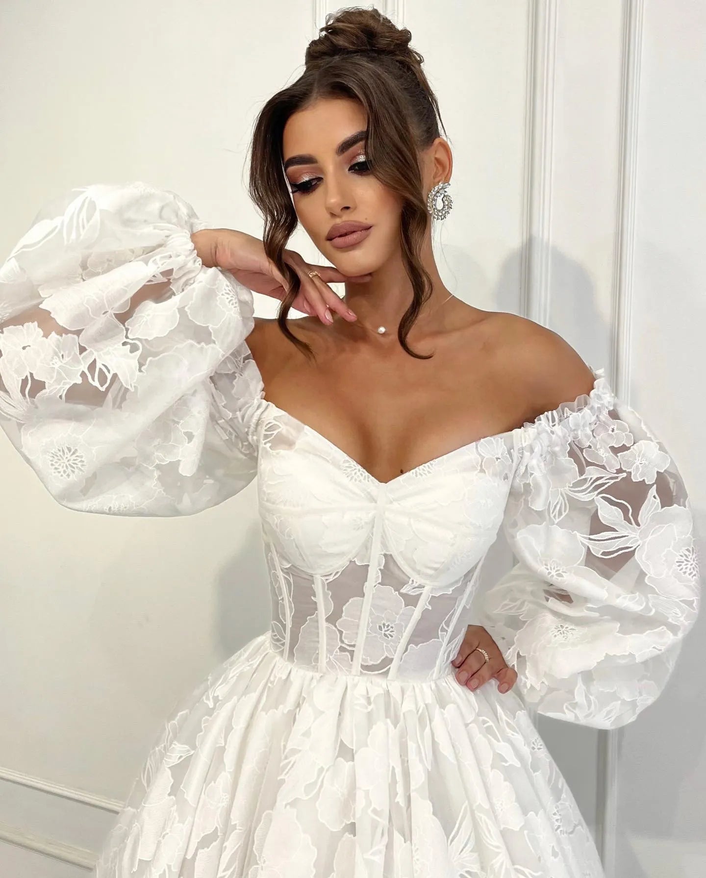 Ivory A-Line Wedding Dresses Off Shoulder Floral Brides Dress for Women Long Puff Sleeves Ankle Length Bridal Party Gowns