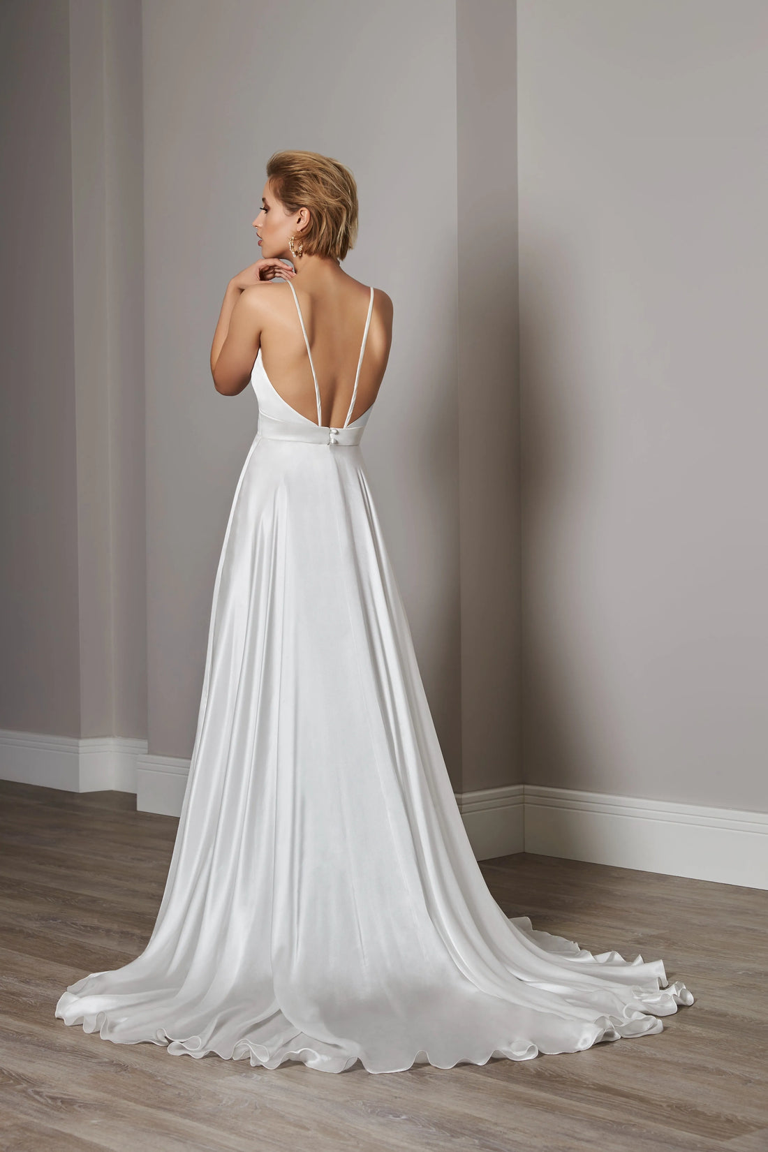 Spaghetti Straps Wedding Dress White Simple Modern Court Train Bridal Gown Princess Vestido De Novia Satin Bow Sleeveless Mermaid Satin