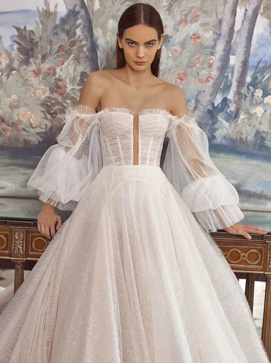 Sparkling Tulle Princess Wedding Dresses Puff Sleeves Off Shoulder Boned Bride Dresses Long Train Backless Wedding Gowns