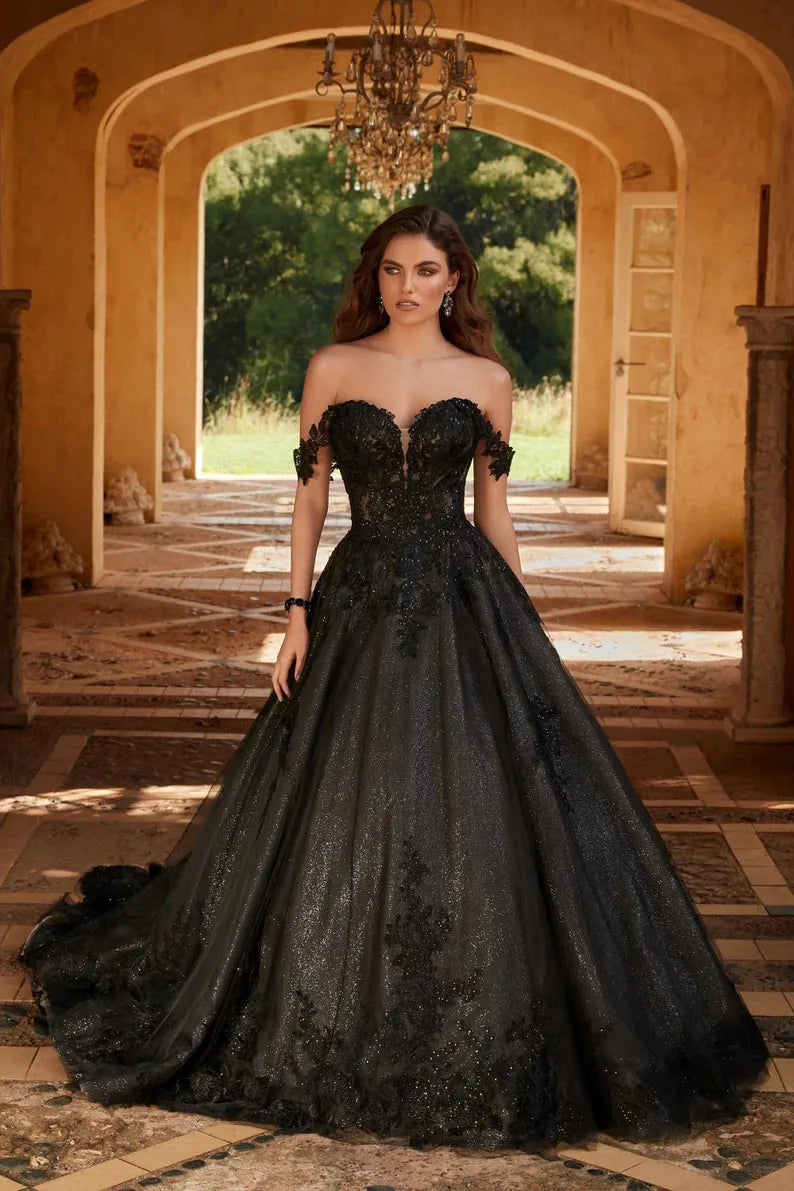 Shiny Black Off The Shoulder Wedding Gown Gothic Black Tull Sweep Train Wedding Dress Gothic Lace Embroidery Bride Gown Black
