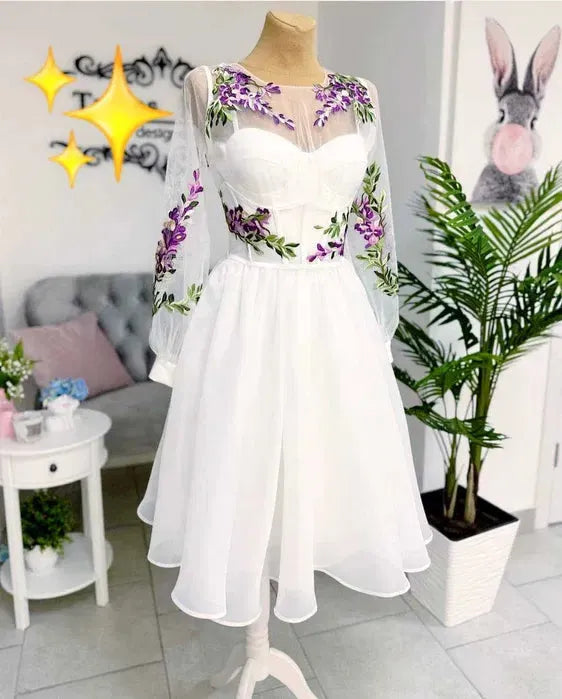 Short A-Line Wedding Dresses Embroidery Flowers O Neck Long Sleeves Bridals Evening Gowns for Women Bride Prom Dress 2023 White 26W