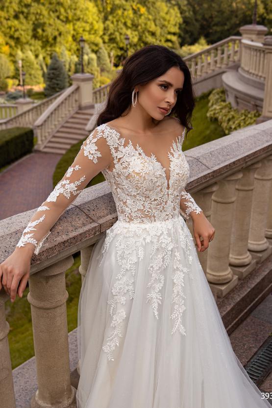 Long Sleeves Tulle Wedding Dress Lace Applique Scoop Neck A-Line Bride Gown for Woman Vestidos De Novia