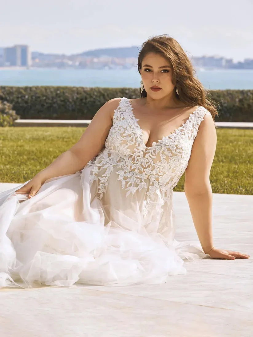 Beach Sleeveless Plus Size Wedding Dress V-Neck Backless Applique A-Line Bridal Gown Custom Made Vestidos De Novia 28w Plus Size