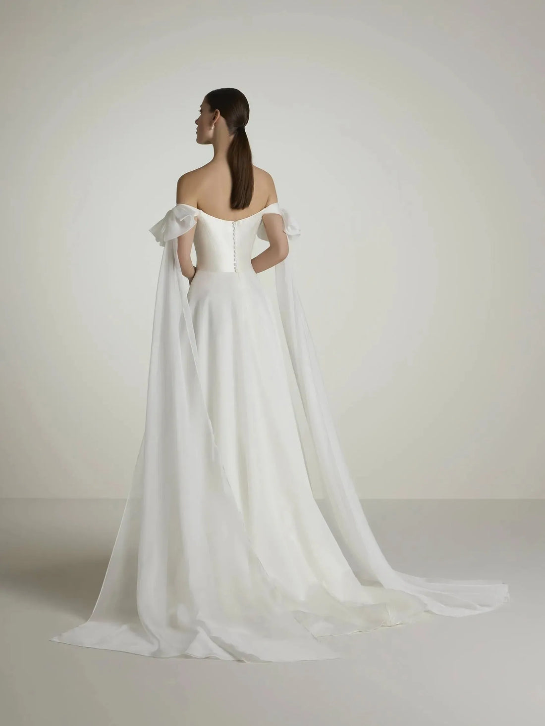 A-line Wedding Dress with Off-Shoulder Neckline in Organza White Satin Mermaid Modern Princess Vestido De Novia Bow Satin Court Train Mermaid Sleeves Bridal Gowns Satin