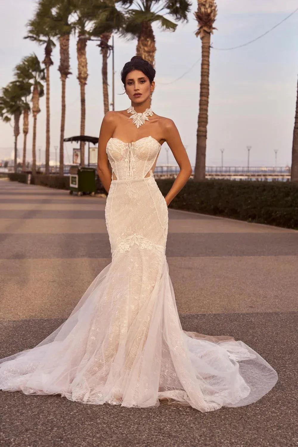 Vintage Backless Wedding Dresses Illusion Mermaid Sleeveles Lace Appliques Ceremony Vestidos De Novia Customised Satin