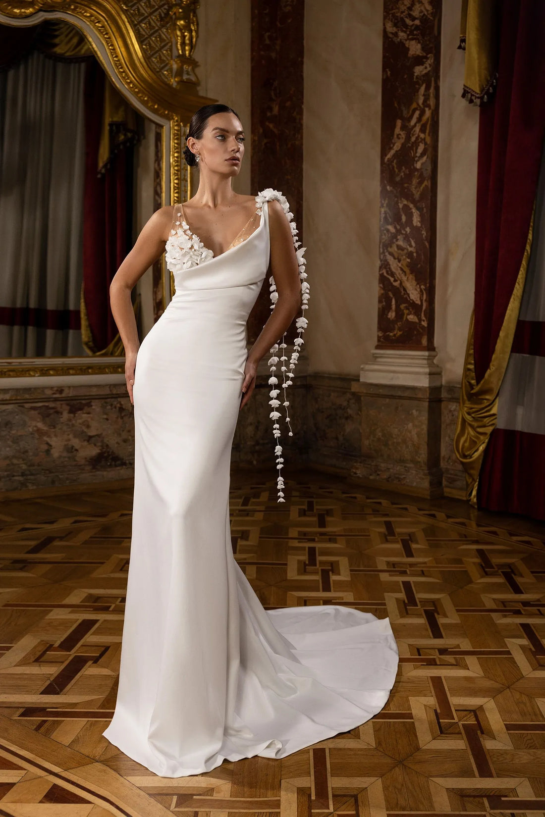 Vintage Stylish Wedding Dresses 3D Flowers Pearls Satin