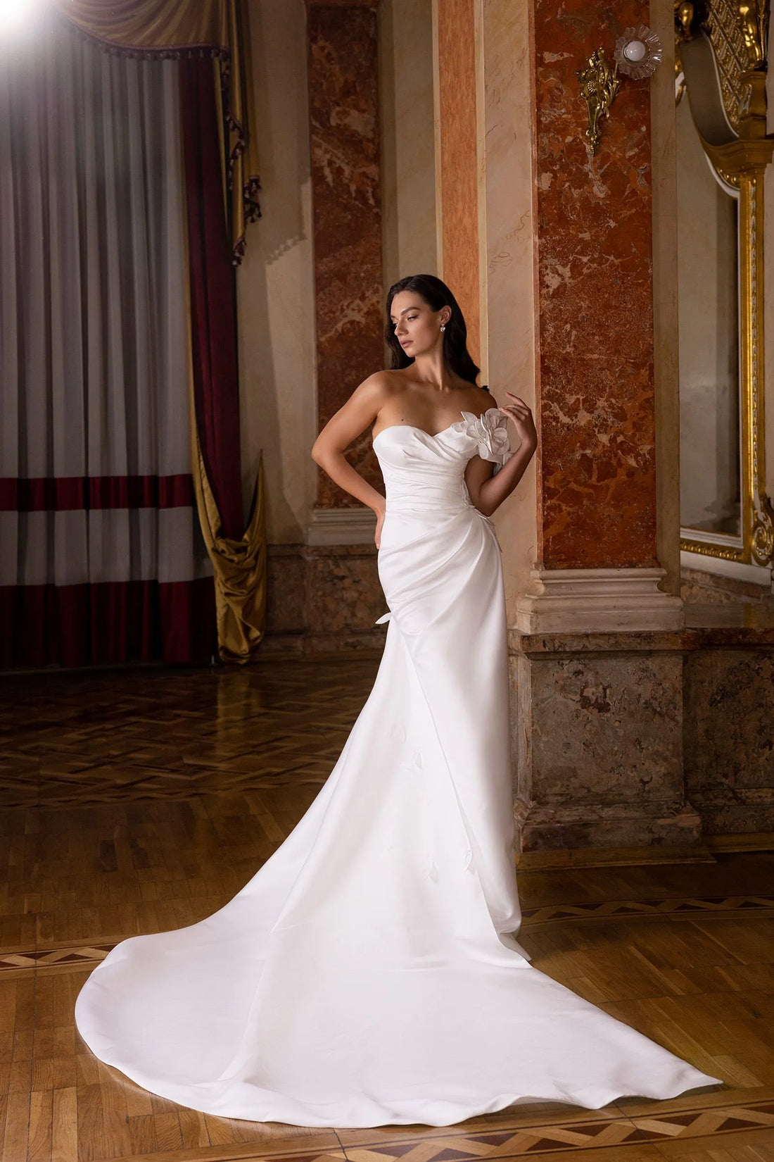 Gorgeous Satin Romantic Wedding Dresses Mermaid Off Shoulder Satin