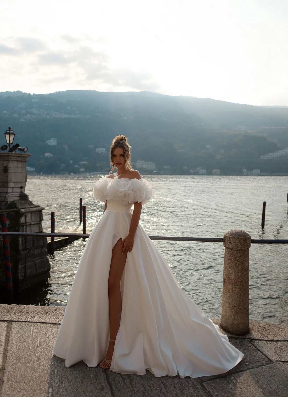 White Formal Wedding Dresses Off The Shoulder High Split Bridal Dress Boho Beach Wedding Prom Ball Gowns Satin