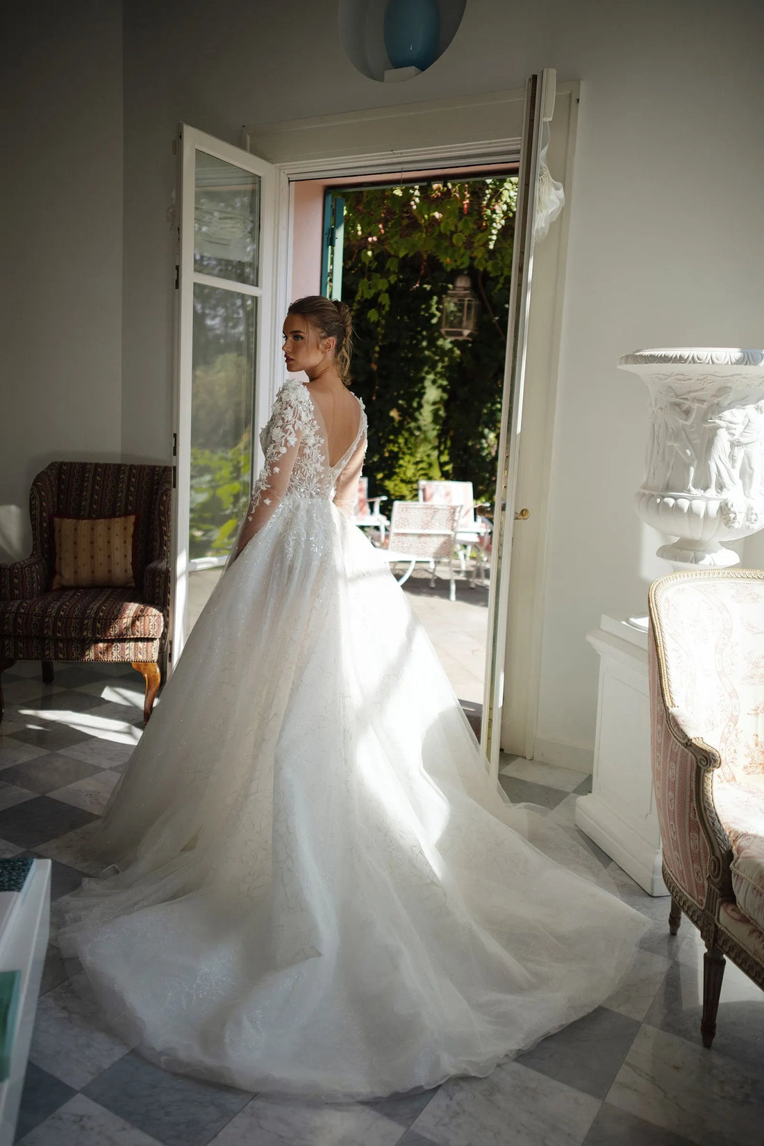 Charming O-neck Wedding Dresses for Bride Lace Appliques A-line Satin