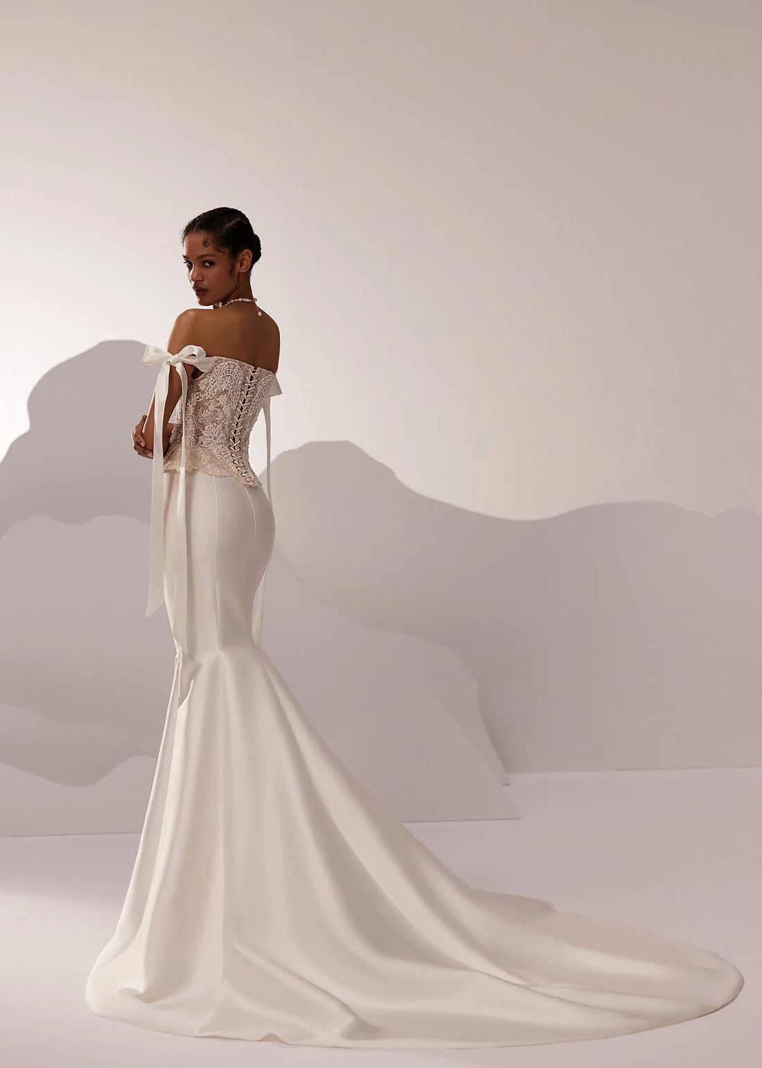 Wedding Dress Off-the-shoulder Mermaid Elegant Exquisite style Luxury Sweep Train Satin