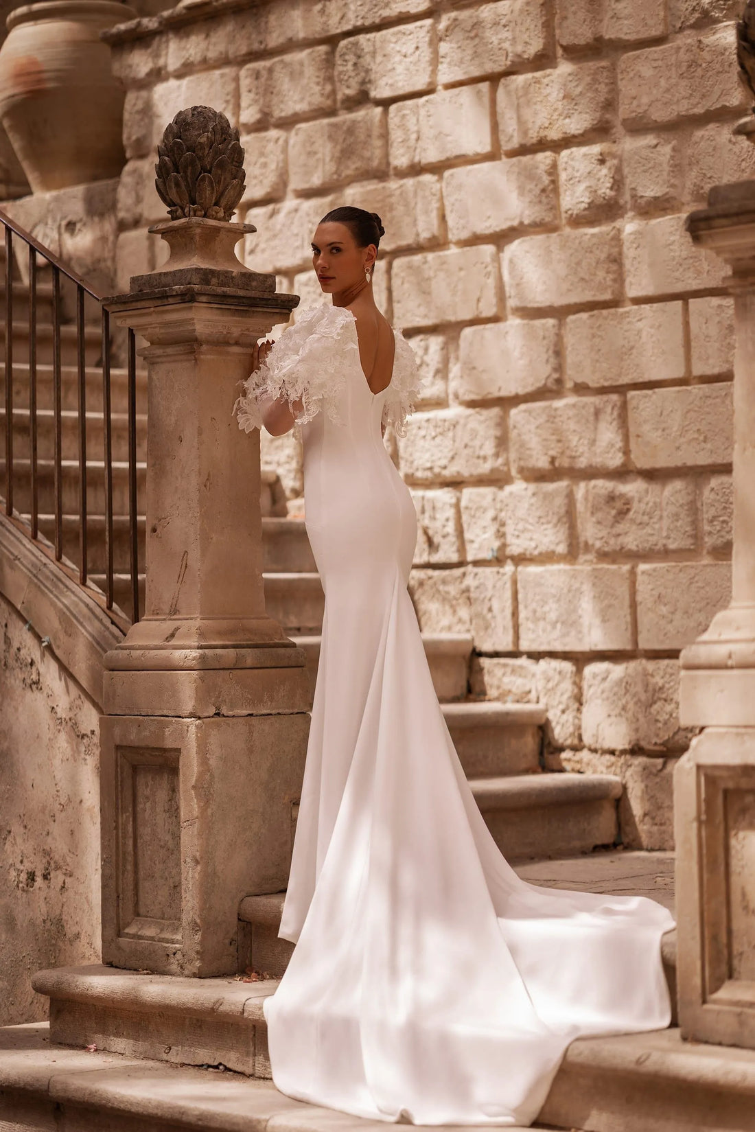 Elegant Jersey Wedding Dress Mermaid Long Sleeve Applique Square Neck Backless Court Train Vestido De Noiva Simples E Satin