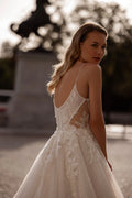Romantic Sweetheart Backless Appliques A-Line Wedding Dress Luxury Spaghetti Straps Princess Bride Gown Satin