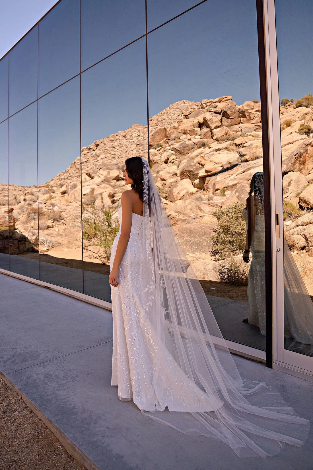 Mermaid Wedding Dress Luxury Sequined Bridal Gown Strapless Lace up Dresses For Bride Satin