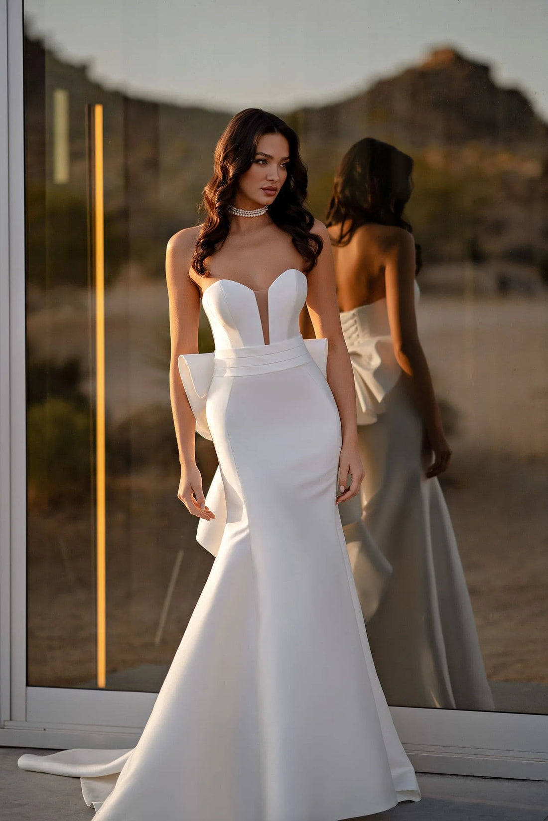 Simply White Mermaid Wedding Dress Strapless Deep V-Neck Satin Long Train Bridal Gowns Bow Lace up Back vestido de noiva Satin