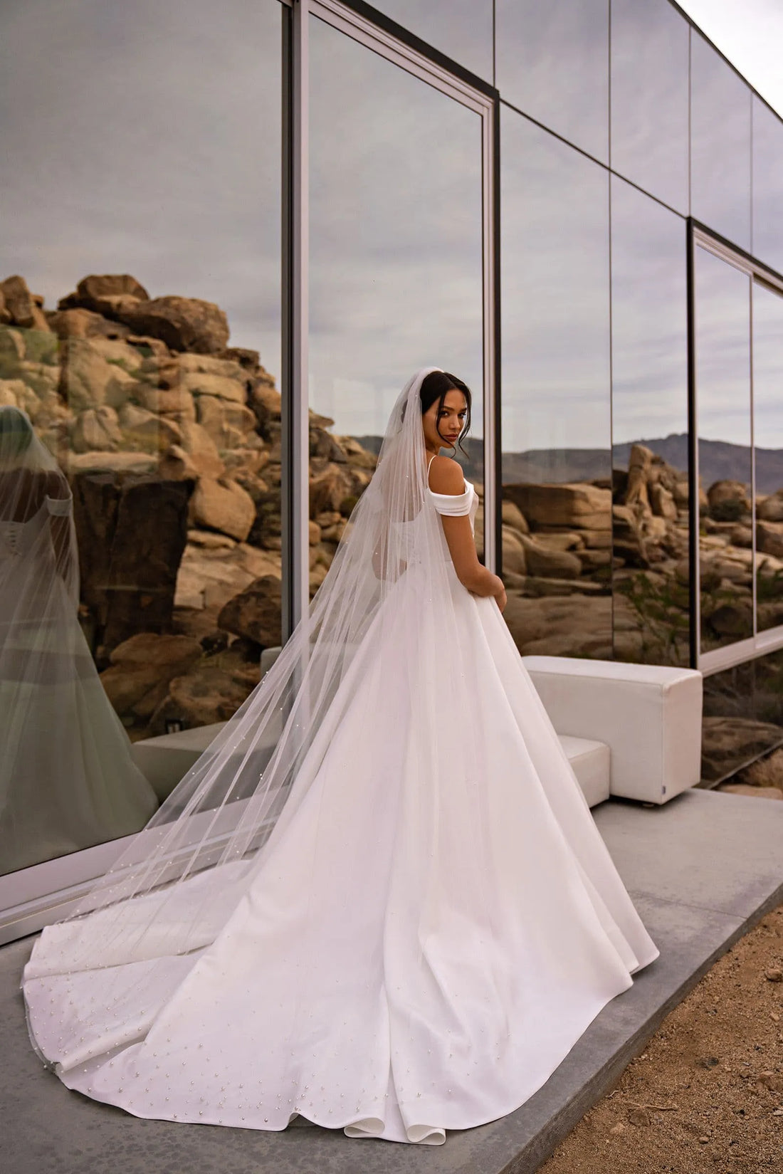 Glamorous Wedding Dresses Sweetheart Backless Bridal Robes Off The Shoulder Gowns For Formal Party Vestidos De Novia Customized Satin