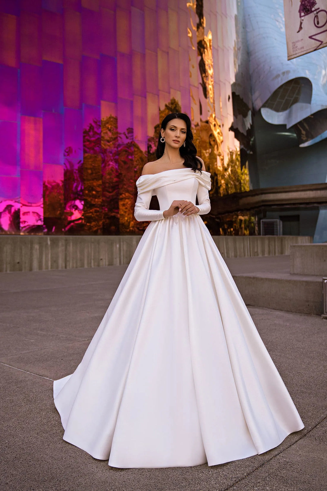 Modern Satin Wedding Dress Off Shoulder A Line Long Sleeve Elegant Bride Dress Brides Bridal Gown Customized Satin