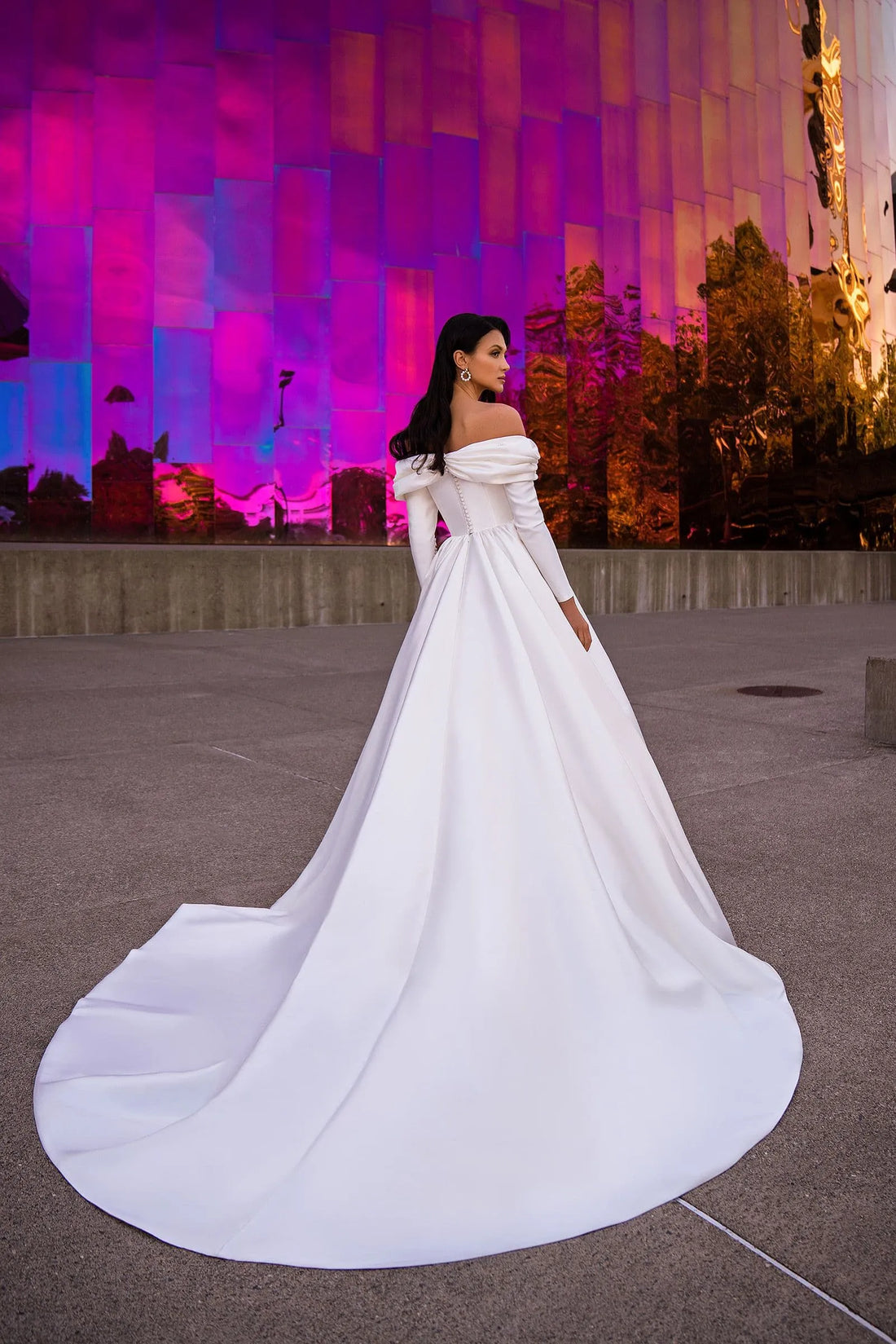 Modern Satin Wedding Dress Off Shoulder A Line Long Sleeve Elegant Bride Dress Brides Bridal Gown Customized Satin